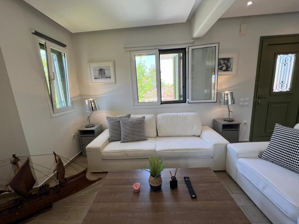 Lefkada Beach Villa Villa in Lefkada, Lefkada Municipality, Greece