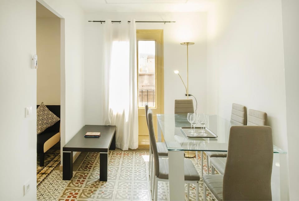 Catalan Charm 3BR w 15 Baths Apartment in Barcelona