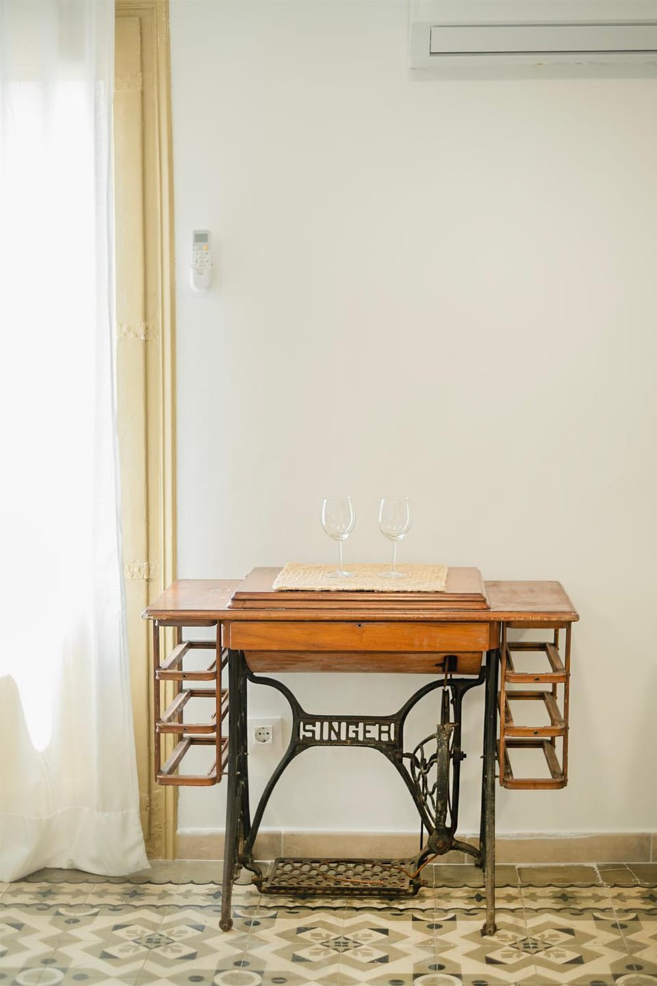 Catalan Charm 3BR w 15 Baths Apartment in Barcelona