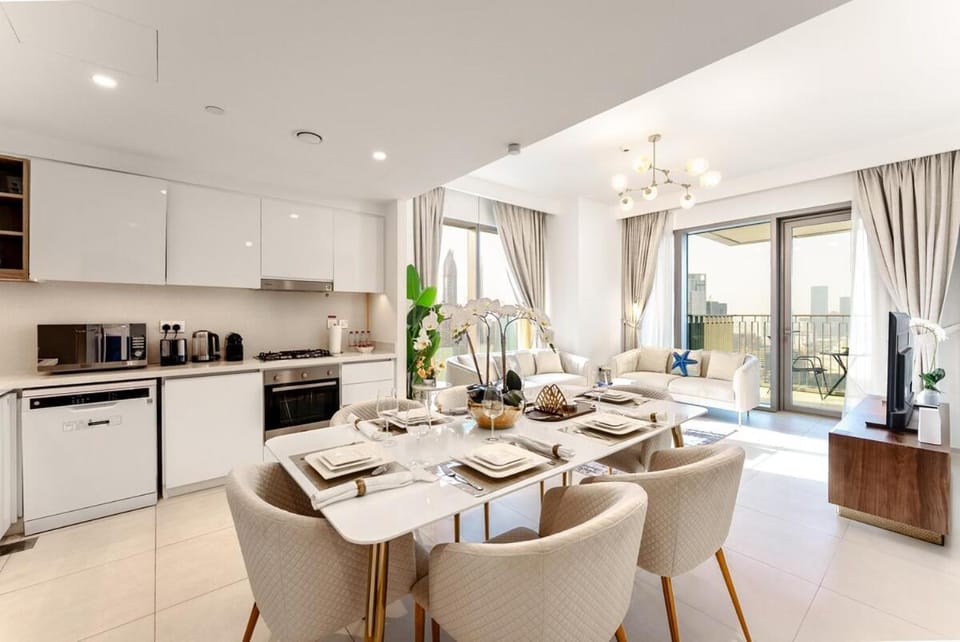Coffee/tea facilities, Kitchen or kitchenette, Living room, Seating area, Dining area, dishwasher, oven, stove, toaster