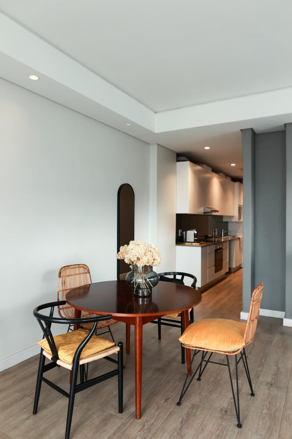 Dining area, kitchen