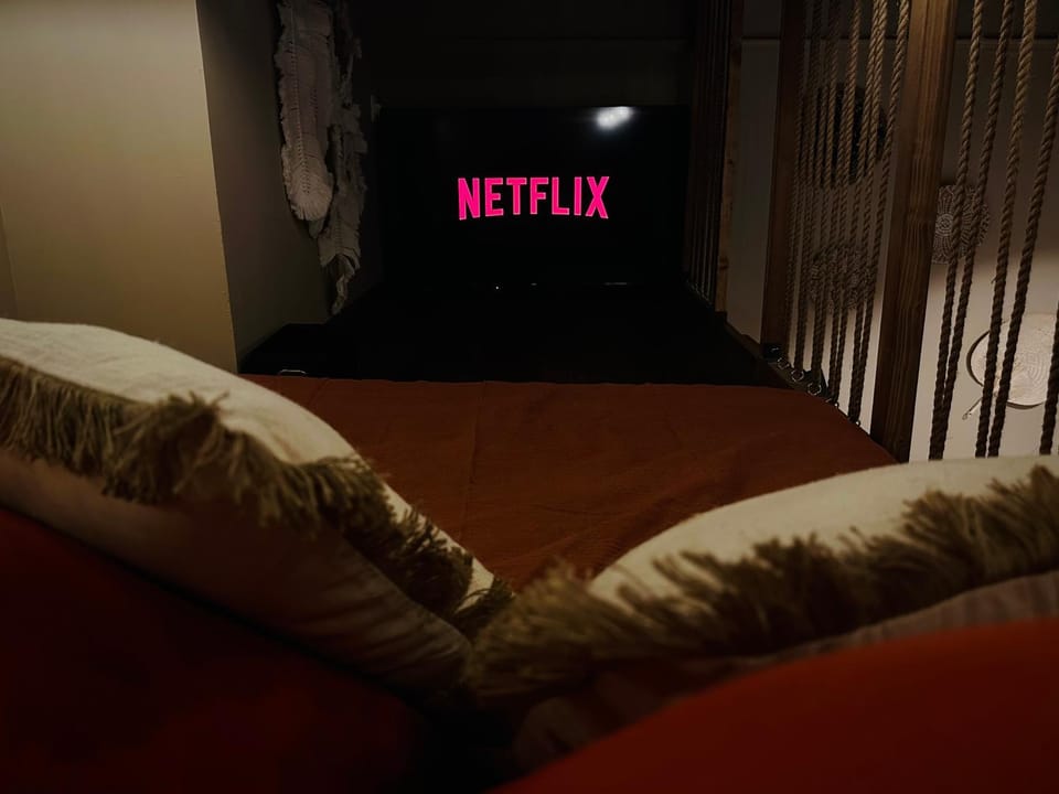 Game Room, bunk bed