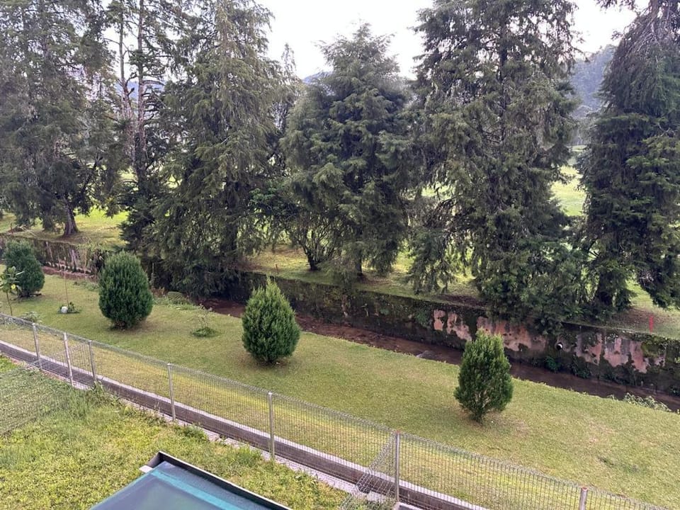 Mossy Green Golfcourse Homestay House in Tanah Rata