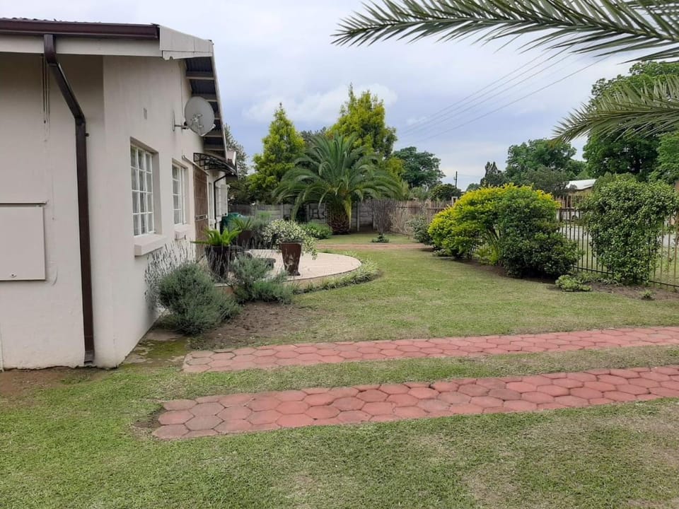 Garden, Garden view