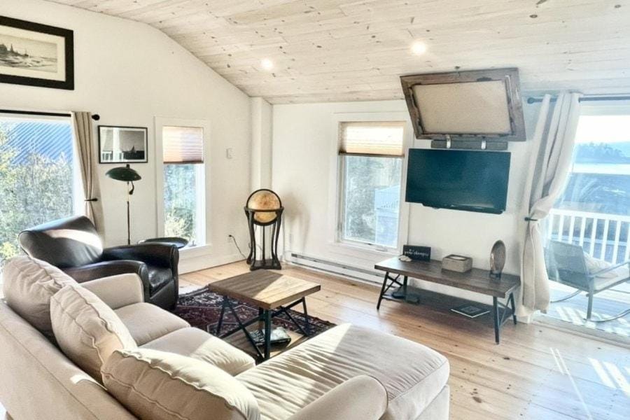 Escape to Positive Outlook House in Phippsburg