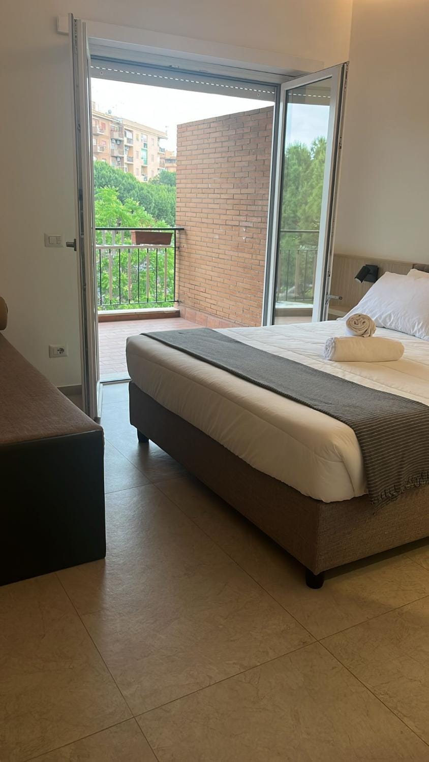 FAZIO ROOMS Roma Bed and Breakfast in Rome