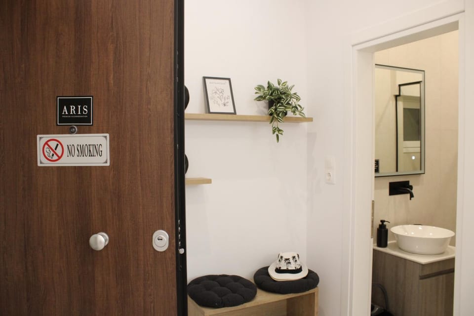 Toilet, Bathroom, Text overlay