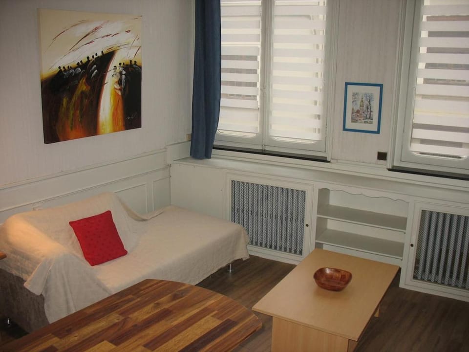 Type 2, Valenciennes centre, 40 m2 Apartment in Valenciennes