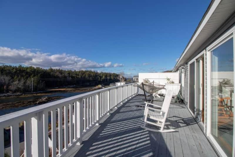 Fantastic Waterfront Views House in Phippsburg