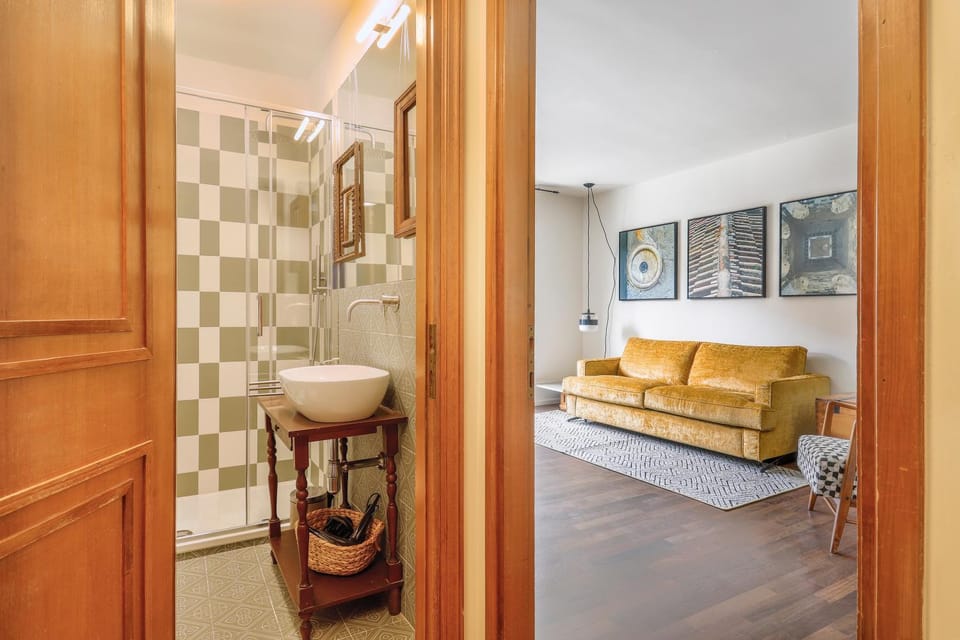 Bathroom, Living room