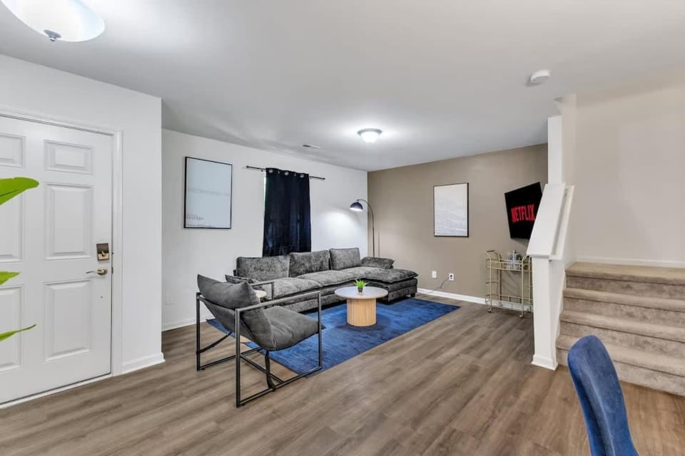 Luxe 1BR Suite in Waverly Charlotte Apartment in Charlotte