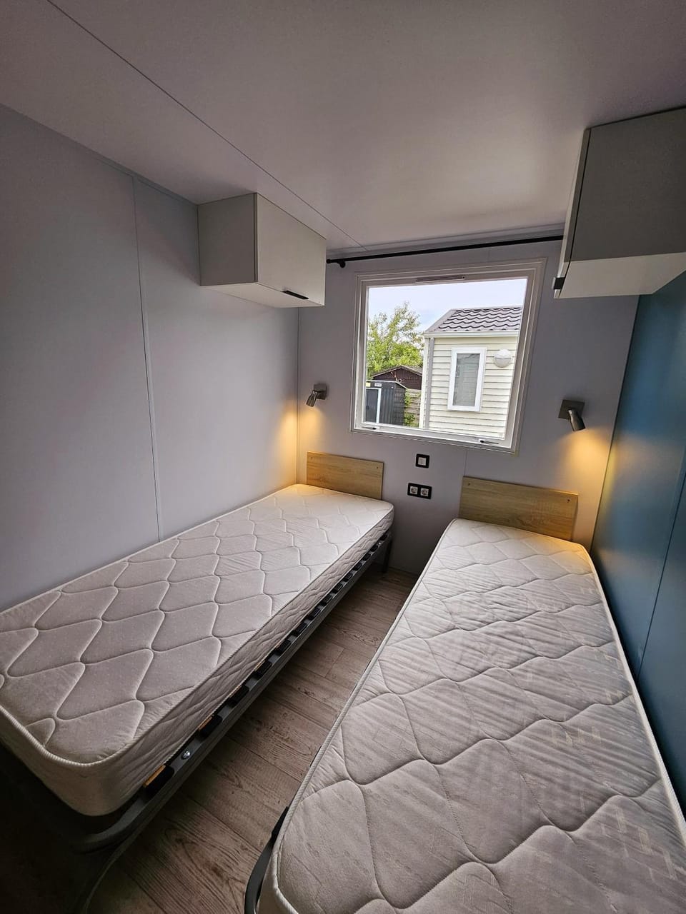 Tiny house 6A - voor Expats Ondernemers Particulieren min 7 Nachten Campground/ 
RV Resort in Flanders