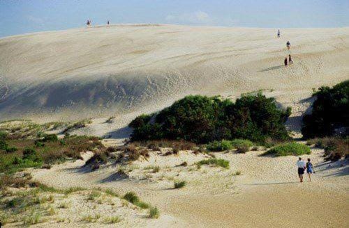5 Min Walk to Nags Head Beach and Centrally Located House in Nags Head