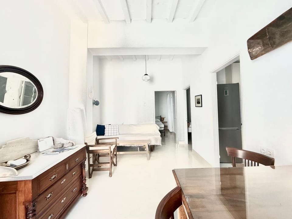 Eirini's House, centrally located in Parikia Apartment in Paros