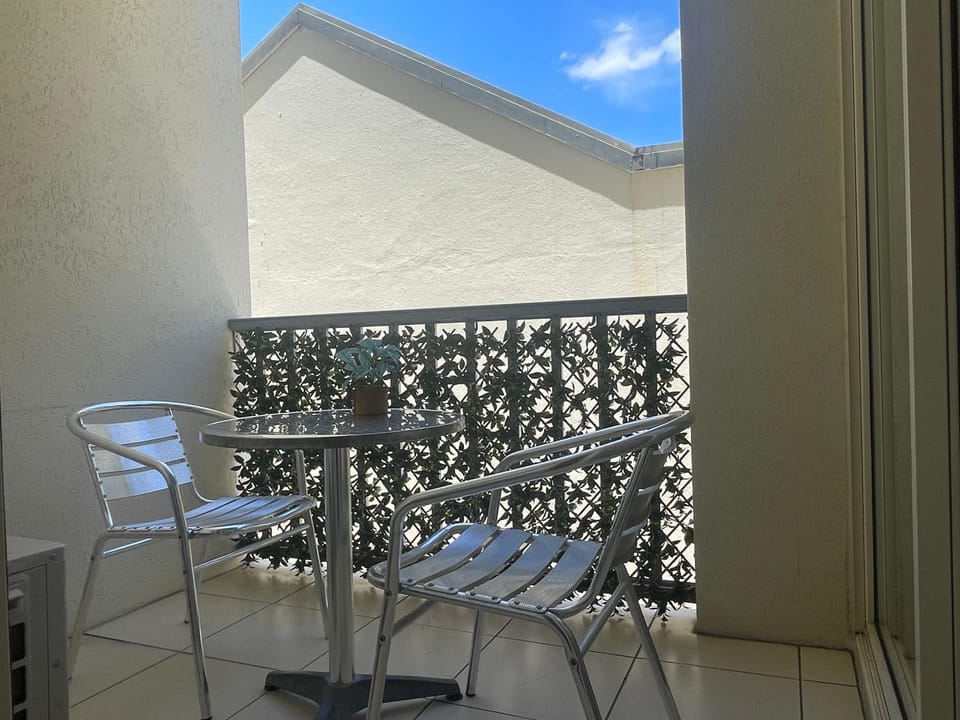 City Quays Private Apartments - Best CBD Location & Comfort Apartment in Cairns