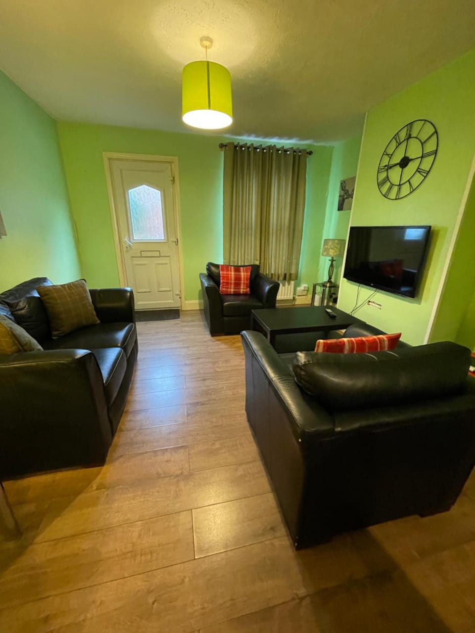 TV and multimedia, Living room, Seating area