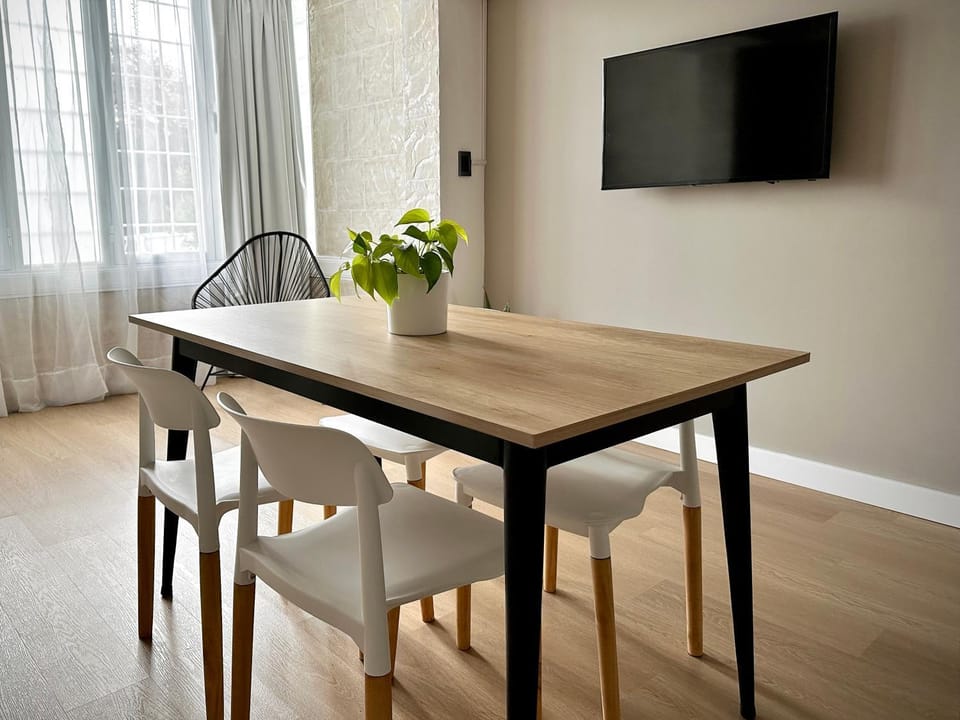 TV and multimedia, Dining area