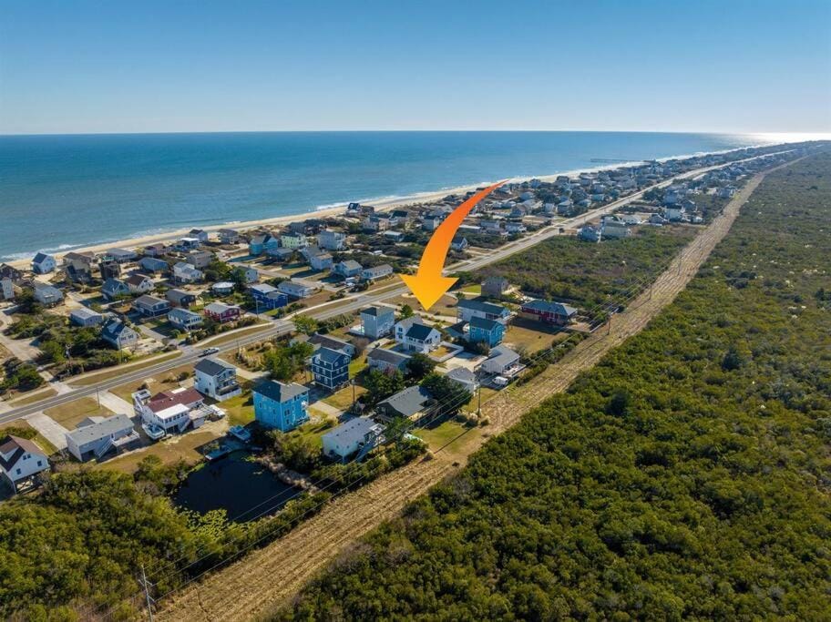 Rum-DCA 600 ft to Beach with Hot Tub and Backyard House in Nags Head