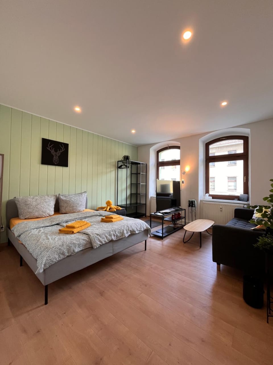 Living room, Bedroom