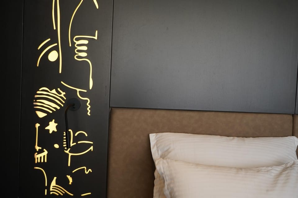 Bed, Decorative detail, Bedroom
