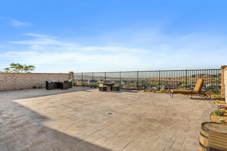 Patio, Day