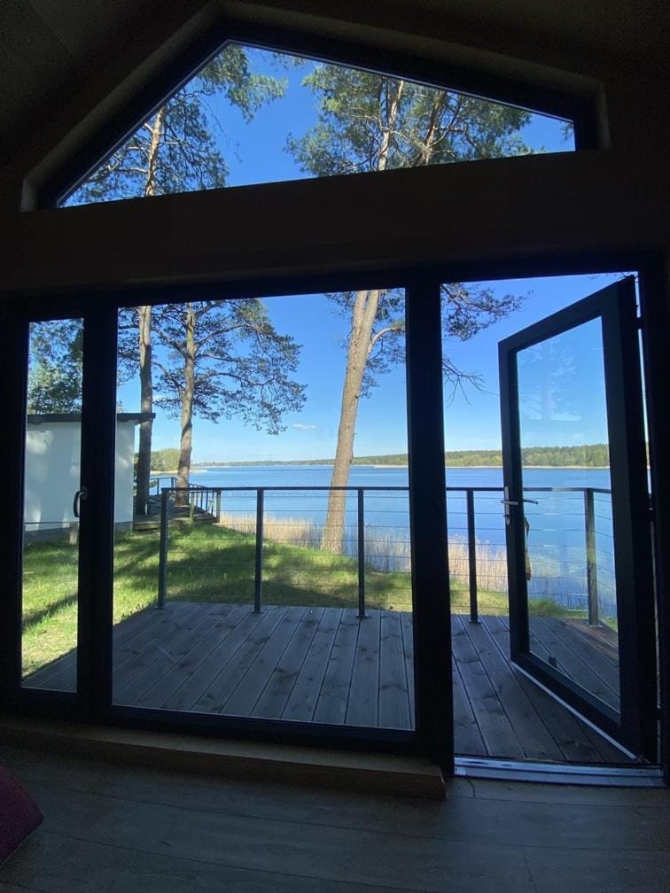 Natural landscape, Balcony/Terrace, Lake view