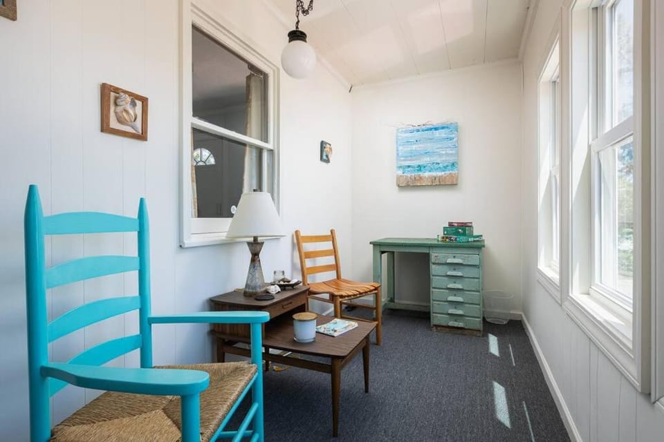 Cozy Nags Head Home Walkable to Beach with Hot Tub House in Nags Head