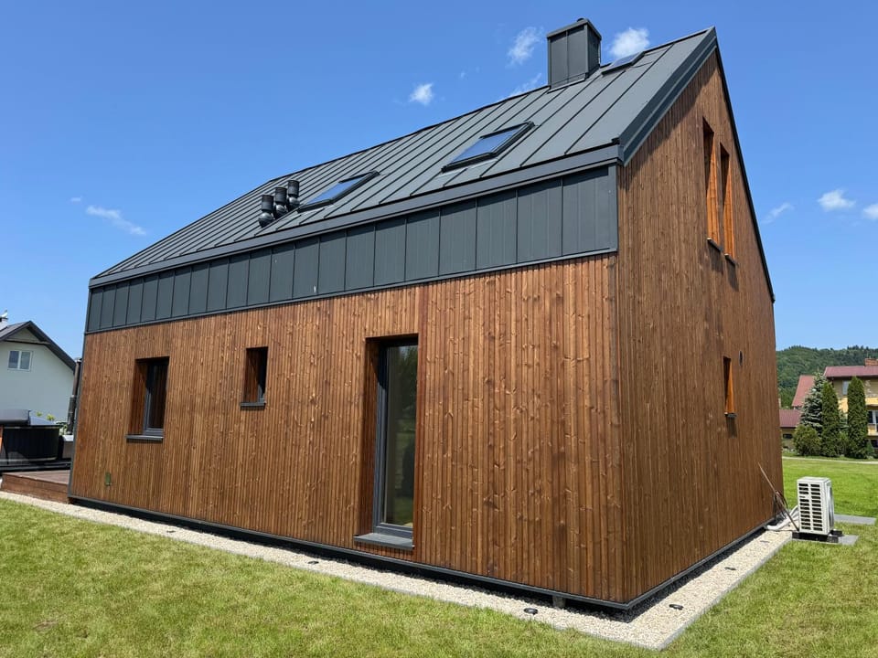 Stodoła Bieszczady House in Slovakia