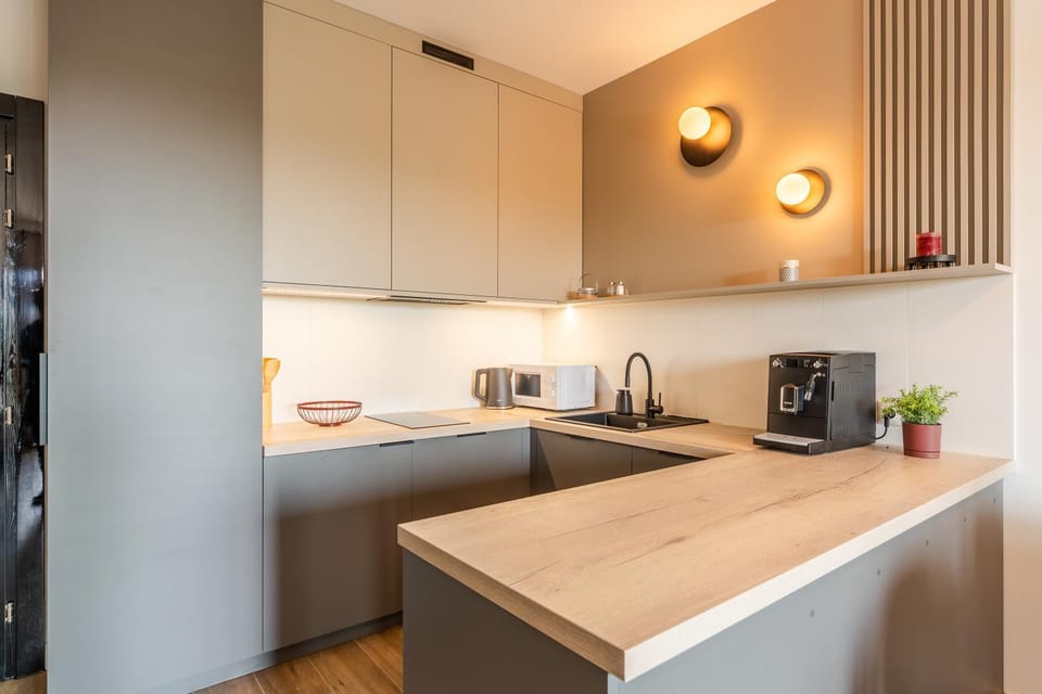 Coffee/tea facilities, Kitchen or kitchenette, dishwasher, microwave, pet friendly, stove