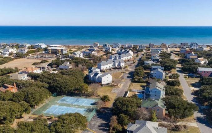 Oceanside Townhome in Duck with Community Amenities House in Duck