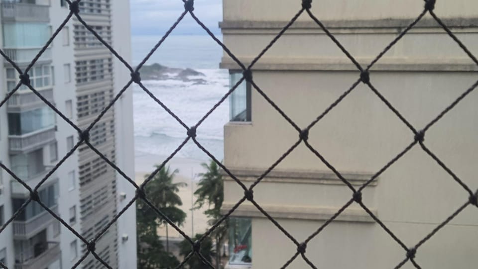 Pitangueiras quadra do mar Apartment in State of São Paulo