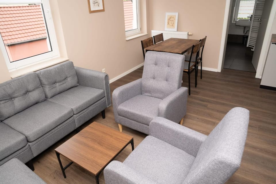 Living room, Seating area, Dining area