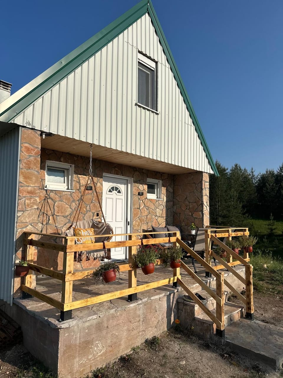 Property building, Facade/entrance, Garden