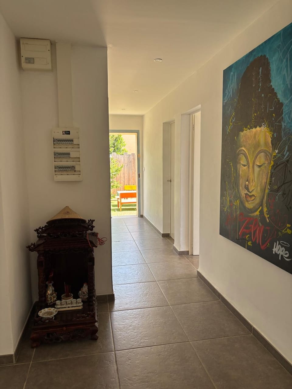 Bottom of house plus terrace Apartment in Six-Fours-les-Plages