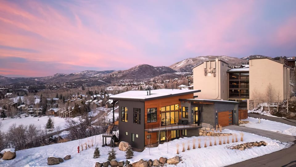 Property building, Bird's eye view, Winter, Mountain view