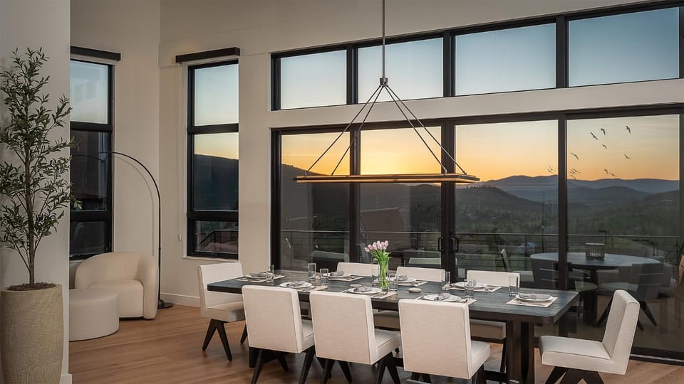 View (from property/room), Dining area, furniture