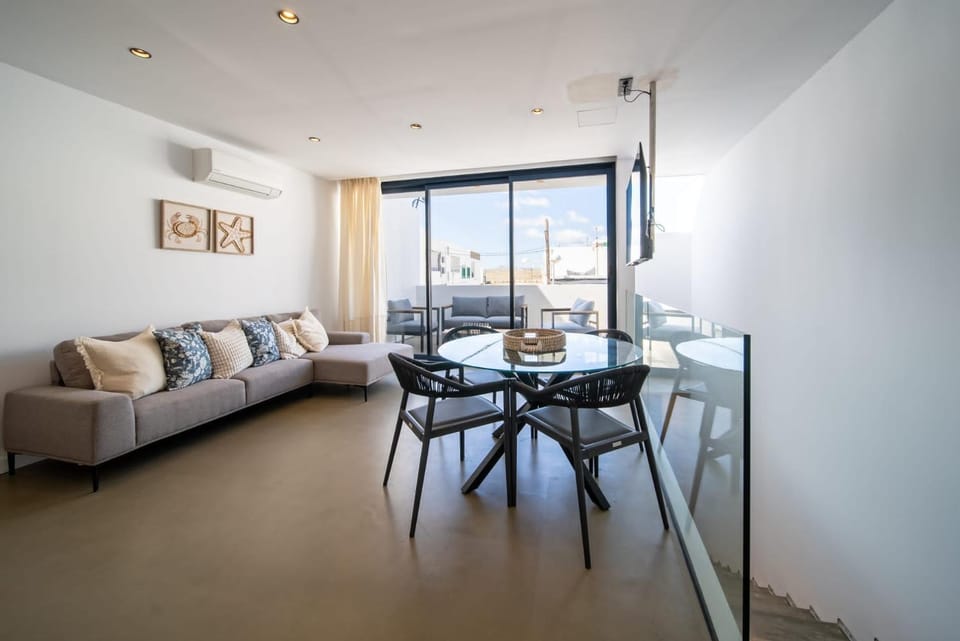 Property building, Living room
