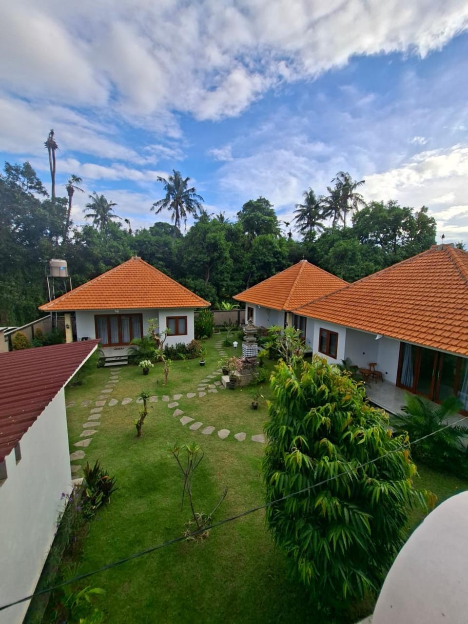 Rumah Asri Devarastra #1 Villa in Abang