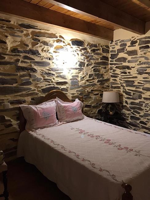 Mountain House House in Extremadura, Spain