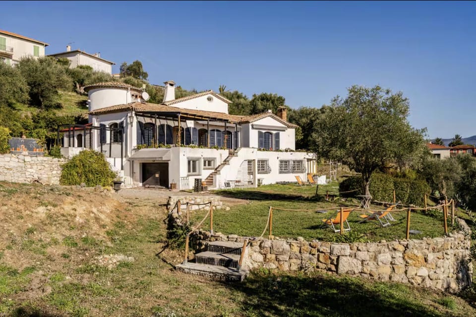 Property building, Facade/entrance, Spring, Day, Garden, Garden view, Landmark view, Swimming pool