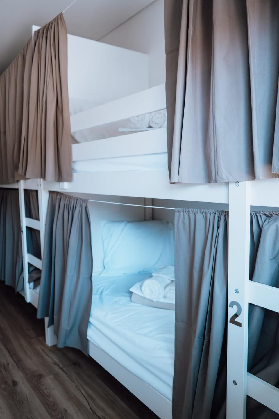 Bedroom, bunk bed