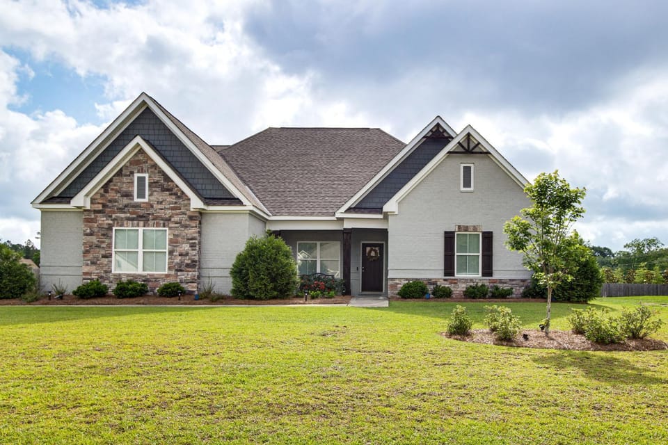 4 Mi to Dtwn: Stylish Home w/ Large Yard in Dothan House in Dothan