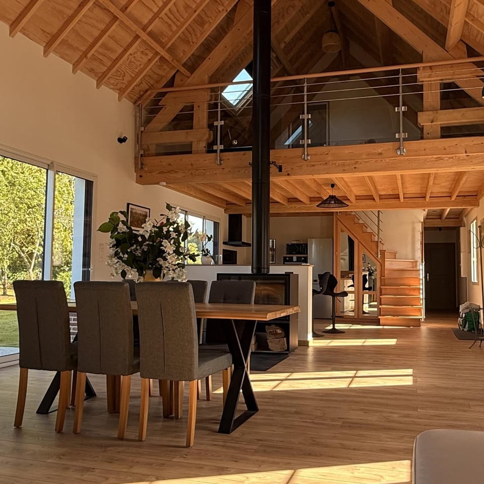 Living room, fireplace