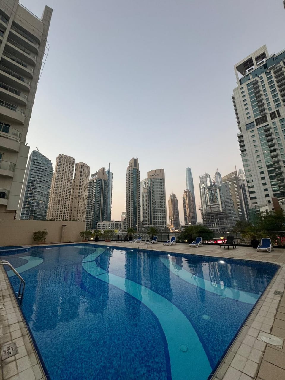 Property building, Day, City view, Pool view, Swimming pool, Swimming pool, sunbed