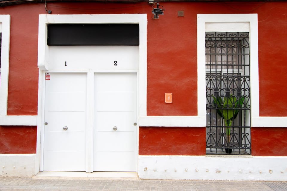 Property building, Facade/entrance