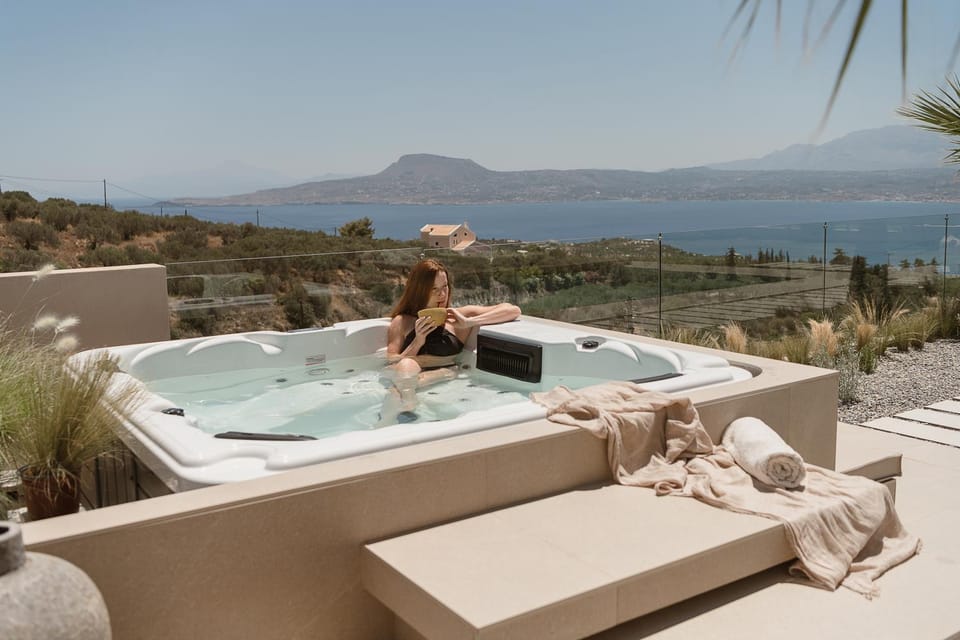 Day, Hot Tub