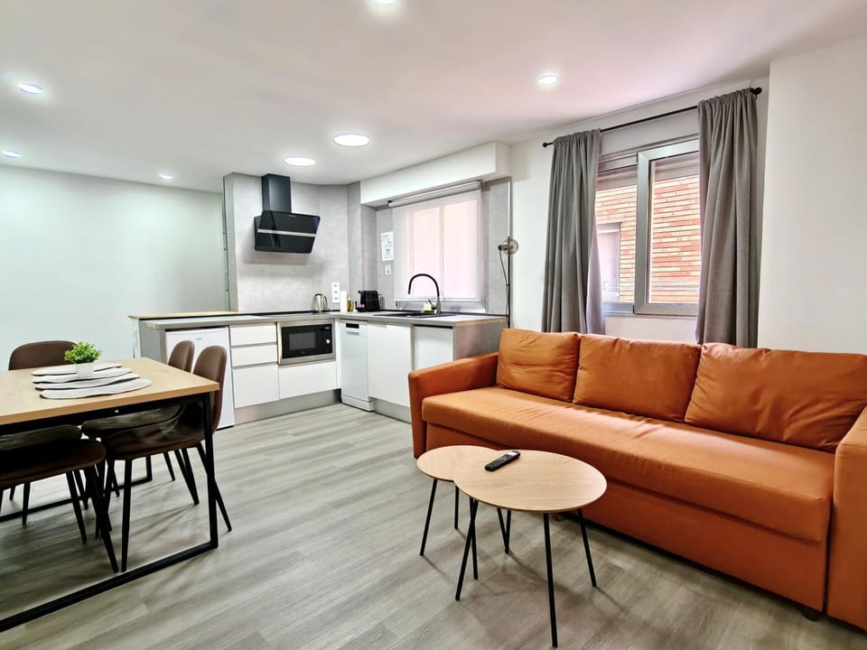 TV and multimedia, Kitchen or kitchenette, Living room, Dining area