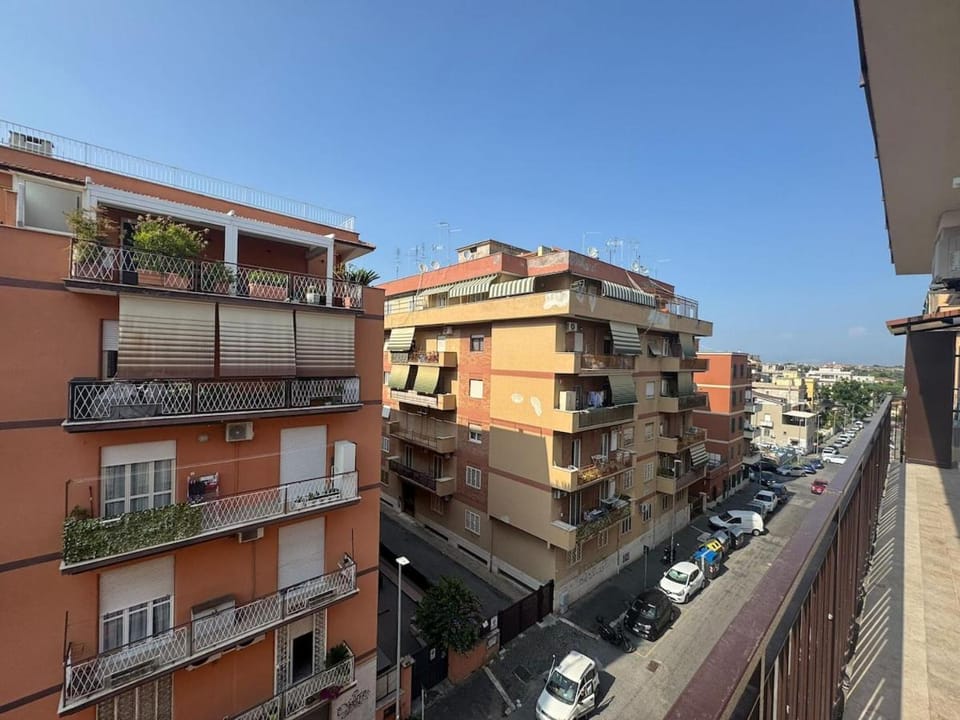 Property building, Neighbourhood, City view, Street view, Location