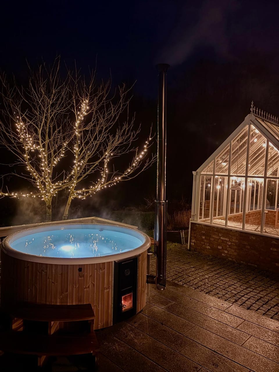 Hot Tub, Spa and wellness centre/facilities