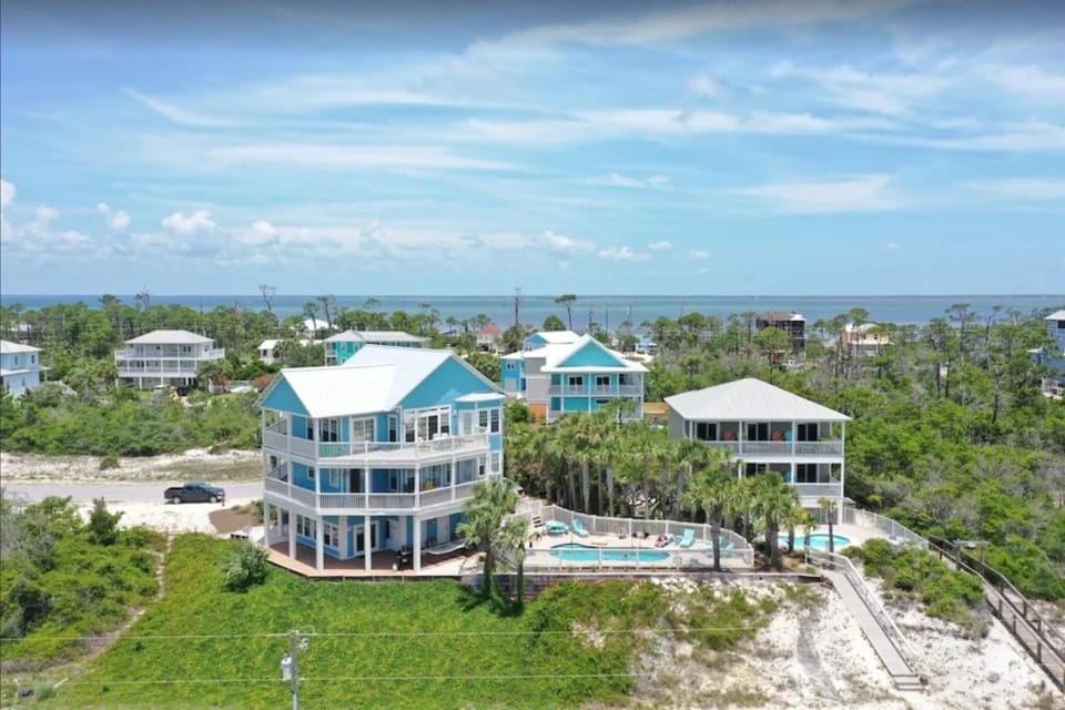 Cape Life House in Florida